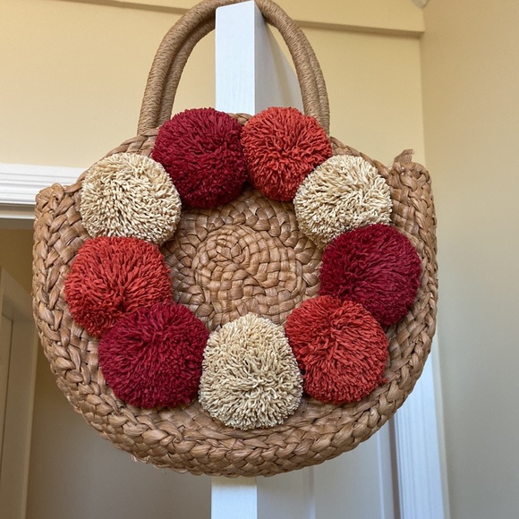 Absolutely stunning basket type handbag! - Picture 2 of 6